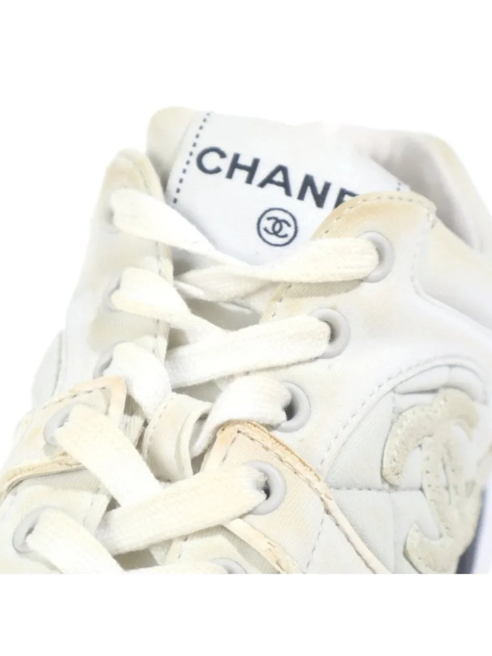 Chanel Logo CC Quilted Leather Suede Low Cut Sneakers 36 White